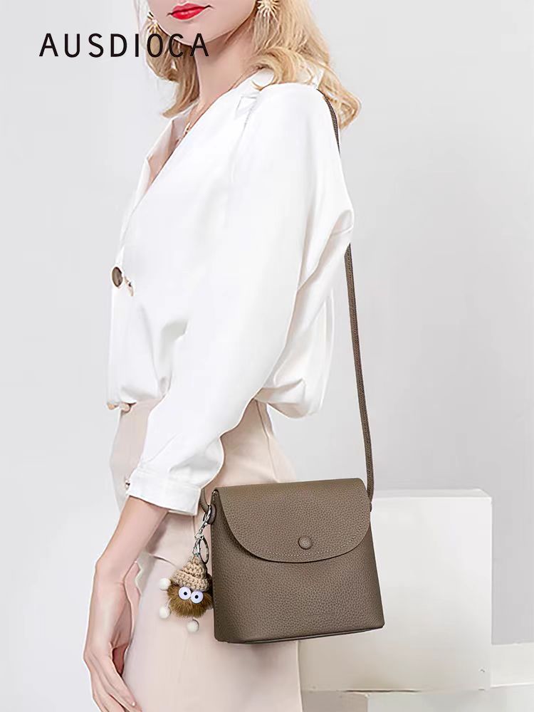 Fashionable bag cowhide with high quality